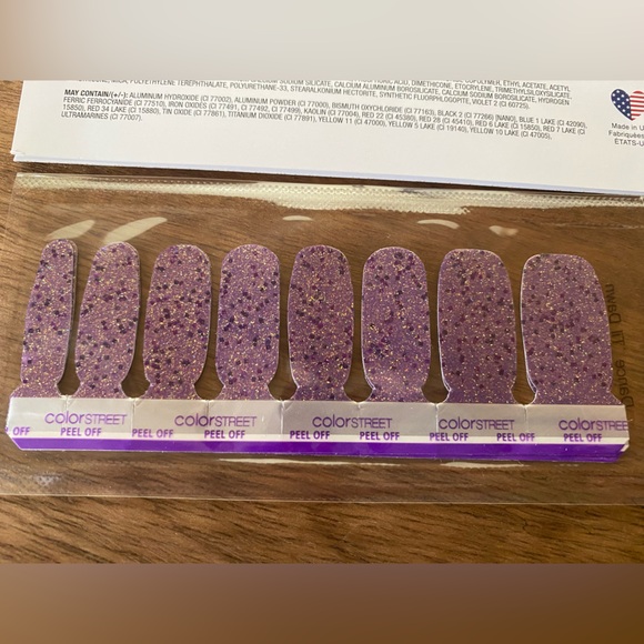 🩷Valentine Day🩷
Color Street Special Edition - Picture 2 of 3